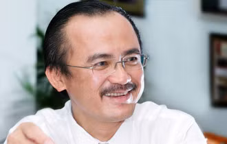 CEO không thể sử dụng kiểu quyết liệt, chặt chém như ở doanh nghiệp nước ngoài mà phải rỉ rả, tỉ tê.