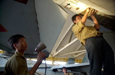 Kiểm tra, bảo dưỡng máy bay tại Trung đoàn 935 Kiểm tra, bảo dưỡng máy bay tại Trung đoàn 935