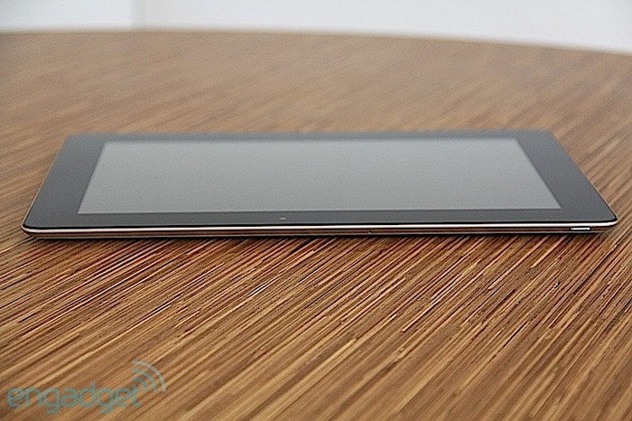 Transformer Prime mỏng hơn cả iPad 2 với chỉ 8.3mm