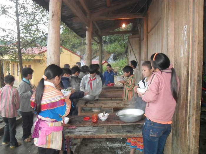 ngồi ăn ở bất cứ đâu có thể ngồi ăn ở bất cứ đâu có thể