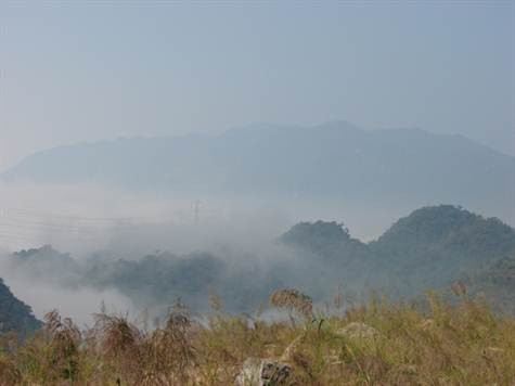 Vẻ đẹp hùng vĩ bát ngát của đại ngàn Tây Bắc khi mặt trời hừng sáng