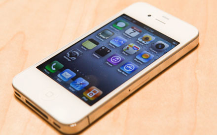 iPhone 4 cũng có phần mềm gián điệp Carrier IQ ảnh 1 iPhone 4 cũng có phần mềm gián điệp Carrier IQ ảnh 1