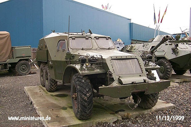 Xe thiết giáp BTR-152 do Liên Xô cũ sản xuất trong biên chế, trưng bày của quân đội nhiều nước Xe thiết giáp BTR-152 do Liên Xô cũ sản xuất trong biên chế, trưng bày của quân đội nhiều nước