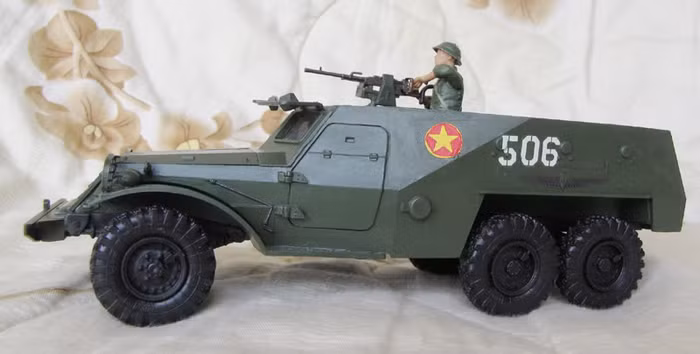 Mô hình xe bọc thép BTR-152 của Việt Nam Mô hình xe bọc thép BTR-152 của Việt Nam