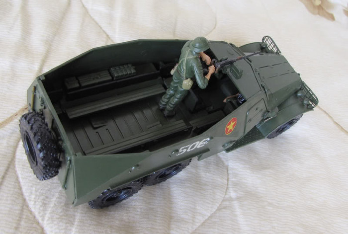 Mô hình xe bọc thép BTR-152 của Việt Nam Mô hình xe bọc thép BTR-152 của Việt Nam