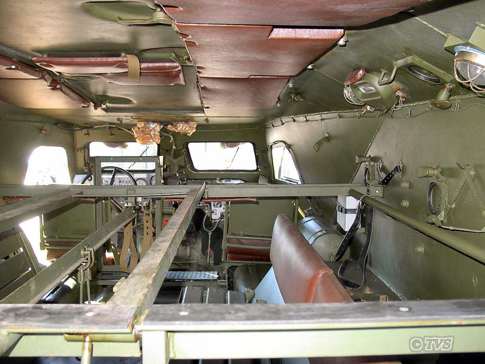 Xe thiết giáp BTR-152 do Liên Xô cũ sản xuất trong biên chế, trưng bày của quân đội nhiều nước Xe thiết giáp BTR-152 do Liên Xô cũ sản xuất trong biên chế, trưng bày của quân đội nhiều nước