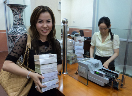 Chủ nợ cá nhận tiền từ Ngân hàng SHB Chủ nợ cá nhận tiền từ Ngân hàng SHB