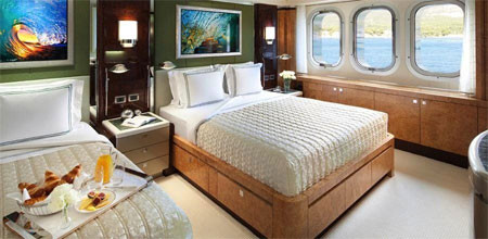 5 phòng ngủ đôi và 2 phòng ngủ đơn đủ chỗ cho 12 khách. 5 phòng ngủ đôi và 2 phòng ngủ đơn đủ chỗ cho 12 khách.