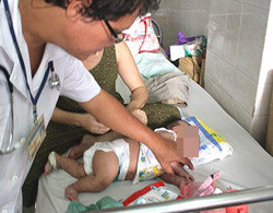 Tại TP HCM, các bệnh nhân viêm màng não sẽ được lưu tâm đến yếu tố amip ăn não. Ảnh minh họa: Thiên Chương Tại TP HCM, các bệnh nhân viêm màng não sẽ được lưu tâm đến yếu tố amip ăn não. Ảnh minh họa: Thiên Chương