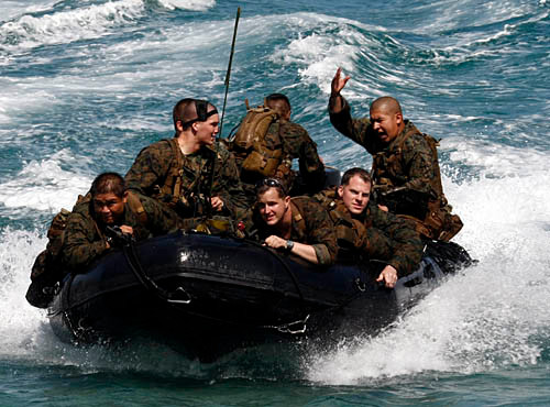 Chính phủ Mỹ đề nghị chuyển 1.300 lính thủy quân lục chiến đóng tại tỉnh Okinawa đến vị trí khác. Chính phủ Mỹ đề nghị chuyển 1.300 lính thủy quân lục chiến đóng tại tỉnh Okinawa đến vị trí khác.