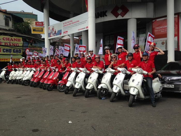 Các cán bộ nhân viên Techcombank đã tập trung từ sớm cho hành trình xuyên Việt. Các cán bộ nhân viên Techcombank đã tập trung từ sớm cho hành trình xuyên Việt.