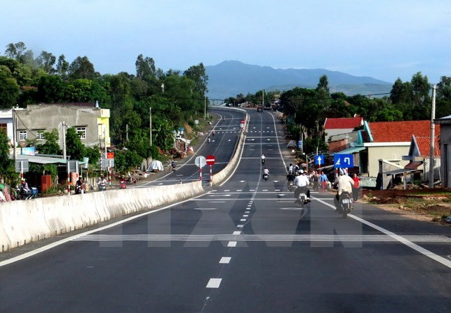 Dự án nâng cấp, mở rộng Quốc lộ 1. (Ảnh minh họa: Thế Lập/TTXVN). Dự án nâng cấp, mở rộng Quốc lộ 1. (Ảnh minh họa: Thế Lập/TTXVN).