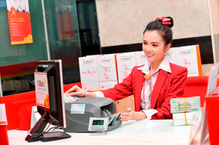 Hơn 30.000 quà tặng dưới hình thức thẻ cào trúng ngay cũng là những món quà mà HDBank cam đoan quý khách hàng sẽ không muốn bỏ lỡ. Hơn 30.000 quà tặng dưới hình thức thẻ cào trúng ngay cũng là những món quà mà HDBank cam đoan quý khách hàng sẽ không muốn bỏ lỡ.