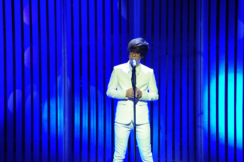 Bùi Anh Tuấn khá "yếu" về khả năng biểu diễn trên sân khấu Bùi Anh Tuấn khá "yếu" về khả năng biểu diễn trên sân khấu