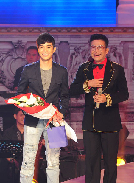 Nathan Lee là thí sinh được yêu thích nhất ở tuần trước Nathan Lee là thí sinh được yêu thích nhất ở tuần trước