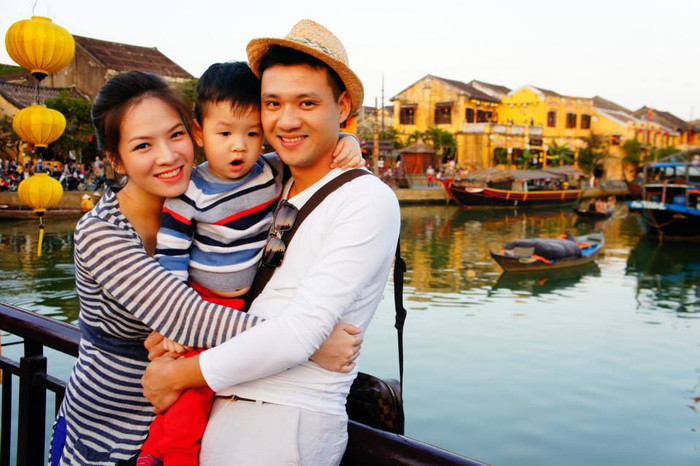 Gia đình Đan Lê - Khải Anh cùng nhau đi du lịch ở miền trung trong dịp nghỉ tết Nguyên đán vừa qua