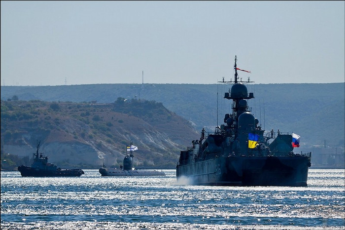 Những hình ảnh ấn tượng trong "Ngày Hải quân" tại Nga 29/7/2012