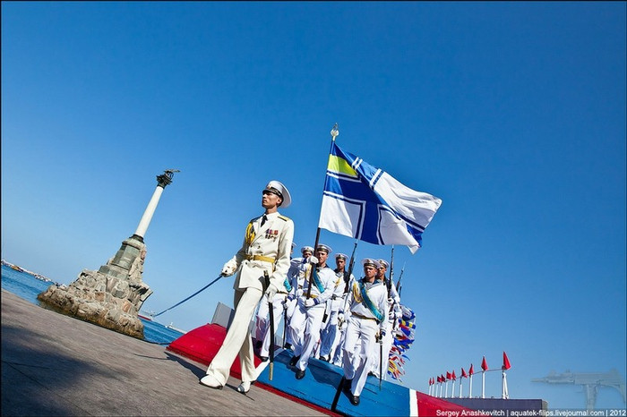 Những hình ảnh ấn tượng trong "Ngày Hải quân" tại Nga 29/7/2012