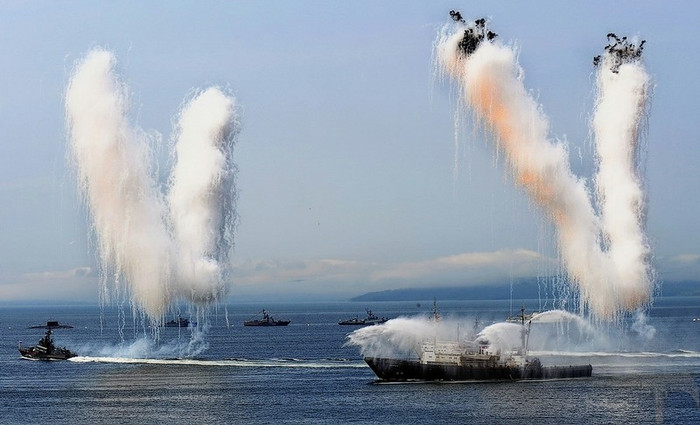 Những hình ảnh ấn tượng trong "Ngày Hải quân" tại Nga 29/7/2012