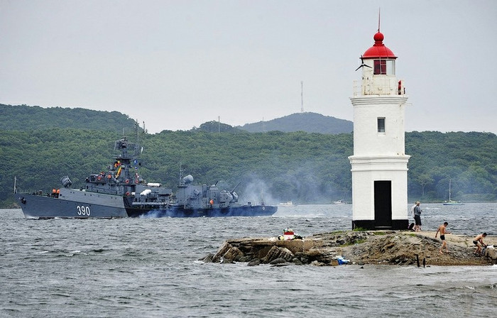 Những hình ảnh ấn tượng trong "Ngày Hải quân" tại Nga 29/7/2012