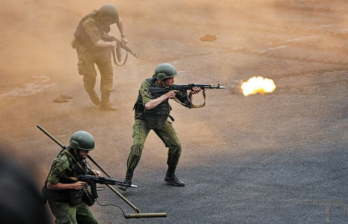 Những hình ảnh ấn tượng trong "Ngày Hải quân" tại Nga 29/7/2012