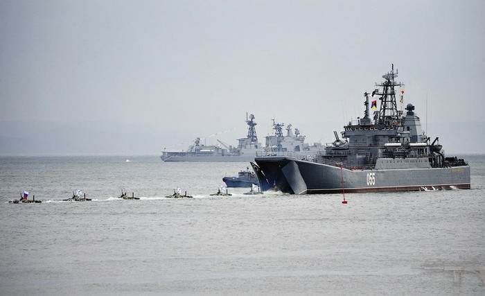 Những hình ảnh ấn tượng trong "Ngày Hải quân" tại Nga 29/7/2012