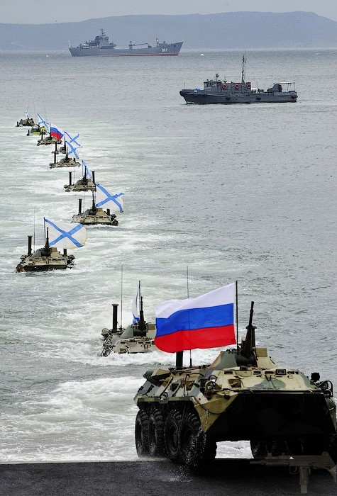 Những hình ảnh ấn tượng trong "Ngày Hải quân" tại Nga 29/7/2012