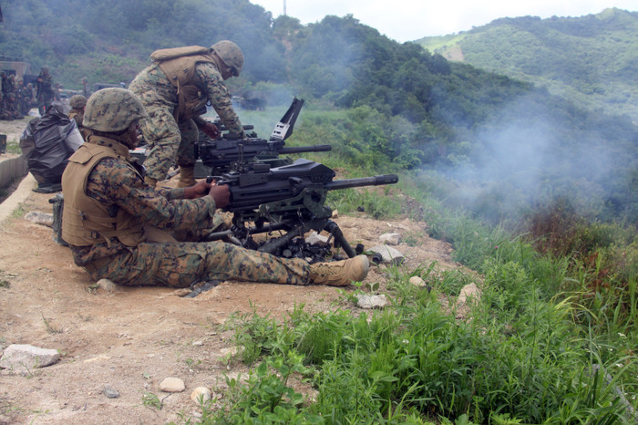 Quân đội Mỹ - Hàn tập trận bắn đạn thật tại trường bắn Ác Mộng Quân đội Mỹ - Hàn tập trận bắn đạn thật tại trường bắn Ác Mộng