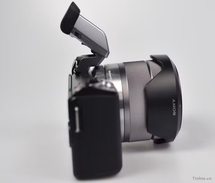 Cạnh phải có thanh gạt cho người cận (tối đa 4 độ)