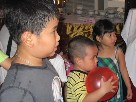 Chăm chú theo dõi Chăm chú theo dõi