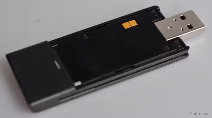 USB 3G 7,2Mbps bán riêng với giá 1 triệu đồng