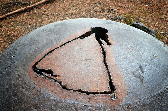 Sau 100 ngày quyết chiến, họ thất trận và phải nhượng một phần của Karelia cho Liên bang Xô Viết. Sau 100 ngày quyết chiến, họ thất trận và phải nhượng một phần của Karelia cho Liên bang Xô Viết.