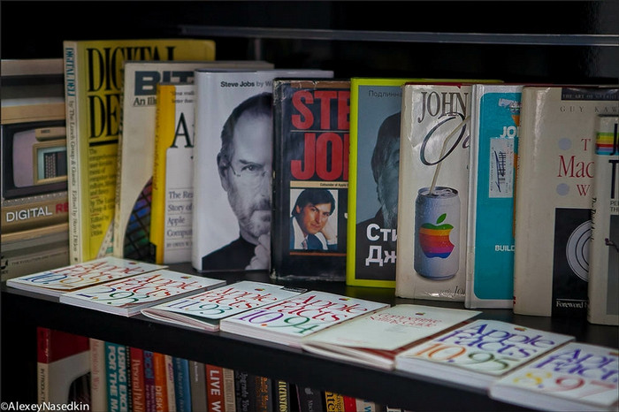 Sách về APPLE