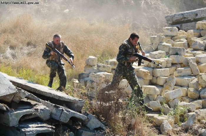 Tập trận “Đáp trả tương xứng 2011” diễn ra ở Odesa, Ucraina. Tập trận “Đáp trả tương xứng 2011” diễn ra ở Odesa, Ucraina.