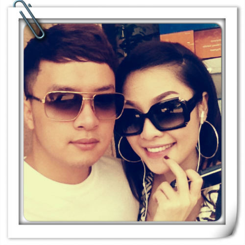 Vừa trải qua scandal bị đồn đồng tính, Cao Thái Sơn gây sốc khi công khai những hình ảnh thân mật của mình và ca sĩ Quế Vân. Ngay lập tức, bộ hình này đồng loạt xuất hiện trên nhiều trang mạng....