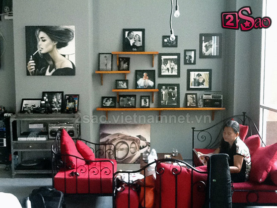 Rocker Hà Nội đã thiết kế quán cafe này với những vật dụng khá "kỳ quặc" Rocker Hà Nội đã thiết kế quán cafe này với những vật dụng khá "kỳ quặc"