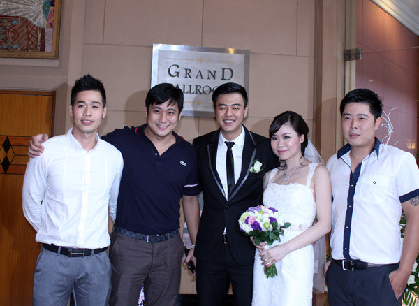 Nam diễn viên Minh Tiệp cũng có mặt trong đám cưới Nam diễn viên Minh Tiệp cũng có mặt trong đám cưới