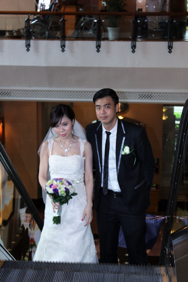 Lễ rước dâu bắt đầu từ 7h sáng và tiệc đãi khách được tổ chức vào lúc 11h Lễ rước dâu bắt đầu từ 7h sáng và tiệc đãi khách được tổ chức vào lúc 11h