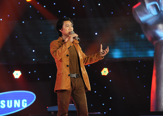 Nhận xét về giọng ca cổ điển Kiên Giang, Thu Minh cho rằng "bạn là viên ngọc thô cần được mài dũa" Nhận xét về giọng ca cổ điển Kiên Giang, Thu Minh cho rằng "bạn là viên ngọc thô cần được mài dũa"