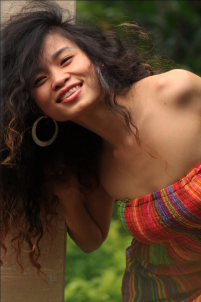 Đồng Lan cũng là một ca sỹ quen thuộc với khán giả yêu nhạc. Với mái tóc xù đặc trưng cùng giọng hát mê đắm, Đồng Lan đã đánh gục trái tim của những người hâm mộ Đồng Lan cũng là một ca sỹ quen thuộc với khán giả yêu nhạc. Với mái tóc xù đặc trưng cùng giọng hát mê đắm, Đồng Lan đã đánh gục trái tim của những người hâm mộ