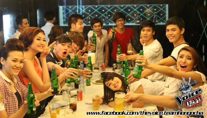 Muôn vẻ 'ăn chơi, tập tành' 4 đội chơi The Voice ảnh 6 Muôn vẻ 'ăn chơi, tập tành' 4 đội chơi The Voice ảnh 6