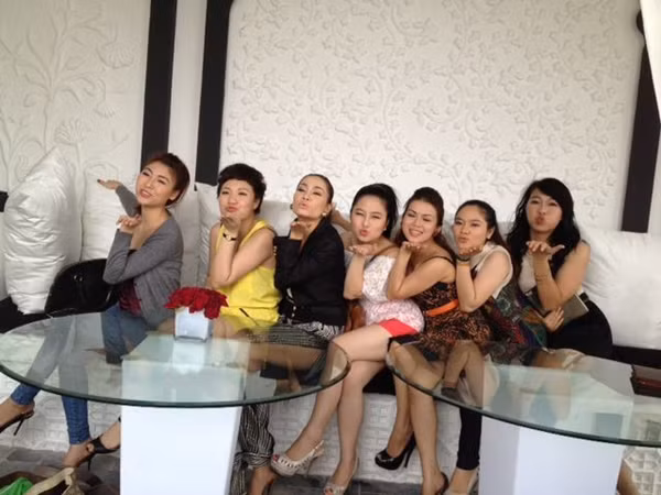 Muôn vẻ 'ăn chơi, tập tành' 4 đội chơi The Voice ảnh 10