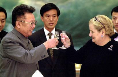 Chủ tịch Triều Tiên Kim Jong Il lúc sinh thời Chủ tịch Triều Tiên Kim Jong Il lúc sinh thời