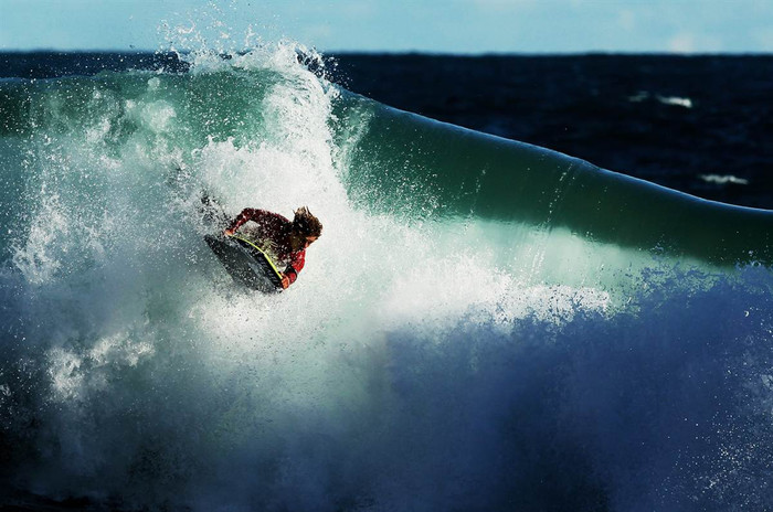 Hình ảnh vòn chung kết cuộc thi lướt sóng ở bãi biển Knights Beach, Port Elliot, Australia (ảnh chụp ngày 24/9/2011). Hình ảnh vòn chung kết cuộc thi lướt sóng ở bãi biển Knights Beach, Port Elliot, Australia (ảnh chụp ngày 24/9/2011).