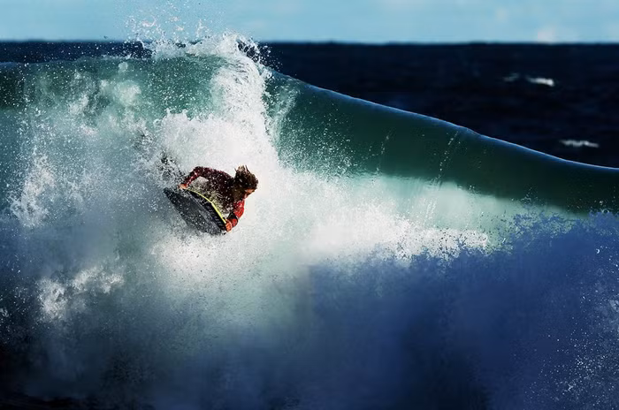 Hình ảnh vòn chung kết cuộc thi lướt sóng ở bãi biển Knights Beach, Port Elliot, Australia (ảnh chụp ngày 24/9/2011).