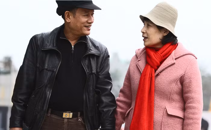 Và lúc nào cũng tay trong tay như hồi mới cướ́i. >> xem chi tiết tại đây