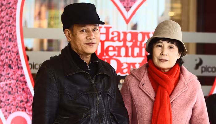 Ông Phạm Ngọc Cảnh tâm sự: "Tình cảm của tôi đối vớ́i nhà tôi đến bây giờ vẫn như lúc ban đầu, không có gì thay đổ̉i". >> xem chi tiết tại đây