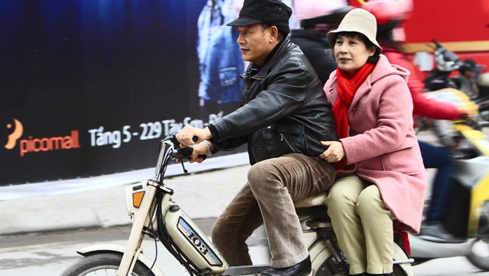 Hai ông bà đi đâu cũng có nhau.>> xem chi tiết tại đây Hai ông bà đi đâu cũng có nhau.>> xem chi tiết tại đây