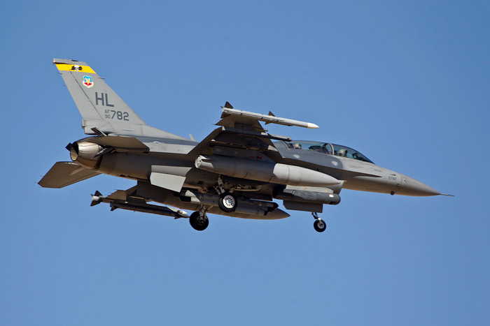 F-16D