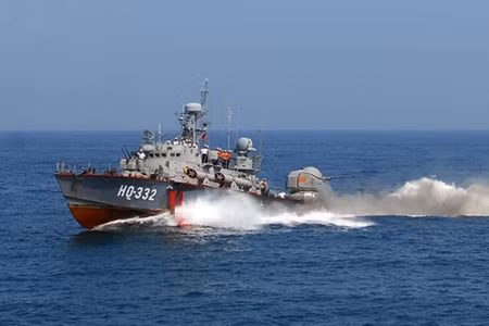 Tàu phóng lôi xuất kích Tàu phóng lôi xuất kích